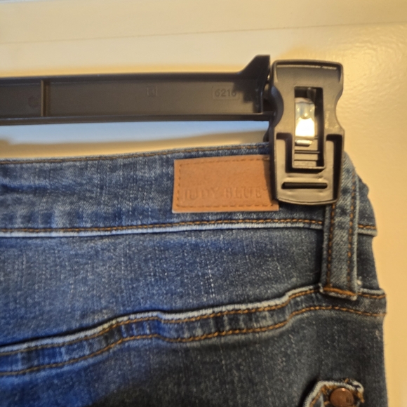 Judy Blue Flared Women Jeans - Picture 4 of 4